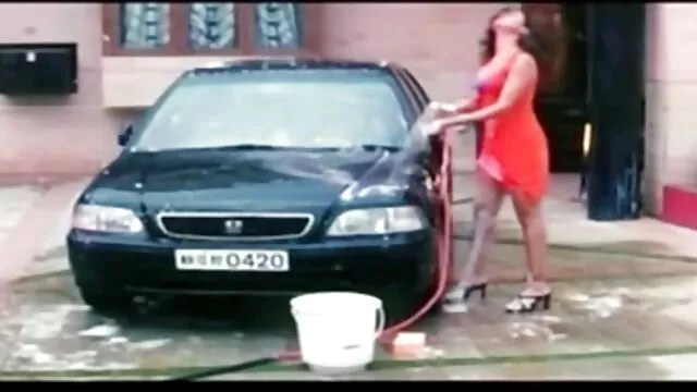 کرم بچه گربه دانلودفیلم سوپر داستانی MILF انگلستان از دستشویی گرم و خسته می شود